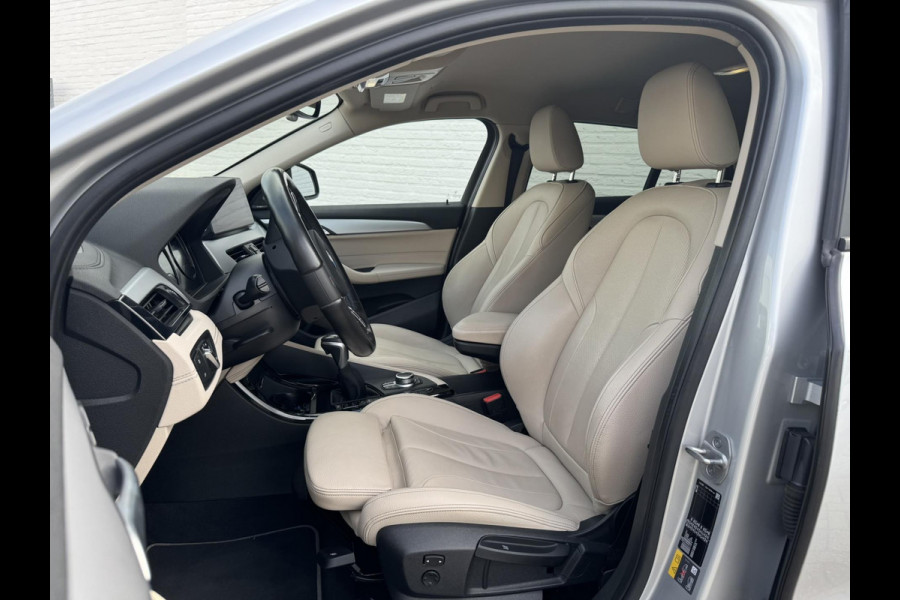 BMW X2 XDrive25e High Executive M-pakket Sfeer Harman/kardon Leder Carplay Head up Led