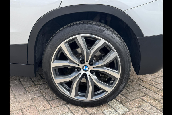 BMW X2 XDrive25e High Executive M-pakket Sfeer Harman/kardon Leder Carplay Head up Led