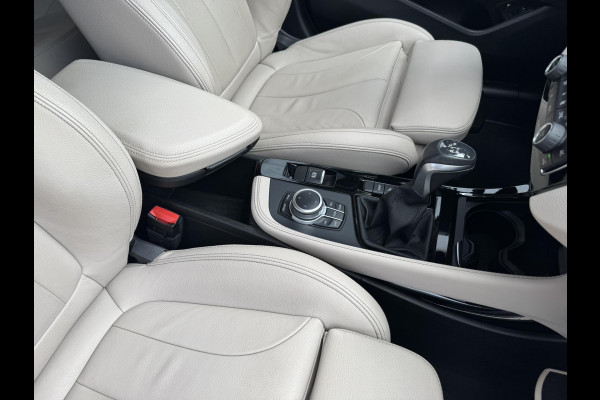 BMW X2 XDrive25e High Executive M-pakket Sfeer Harman/kardon Leder Carplay Head up Led