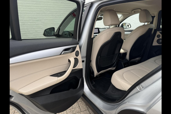 BMW X2 XDrive25e High Executive M-pakket Sfeer Harman/kardon Leder Carplay Head up Led