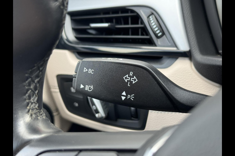 BMW X2 XDrive25e High Executive M-pakket Sfeer Harman/kardon Leder Carplay Head up Led
