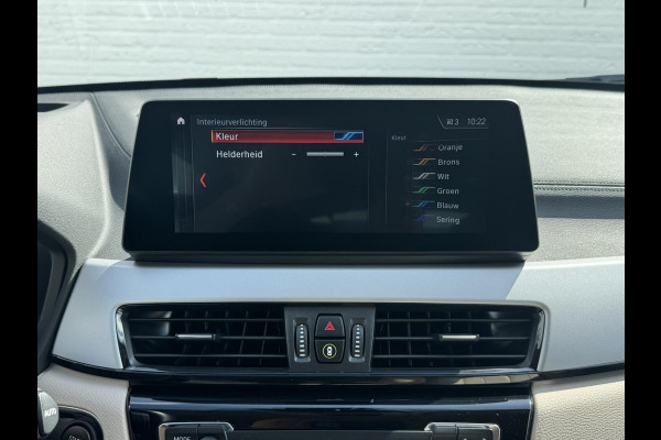 BMW X2 XDrive25e High Executive M-pakket Sfeer Harman/kardon Leder Carplay Head up Led