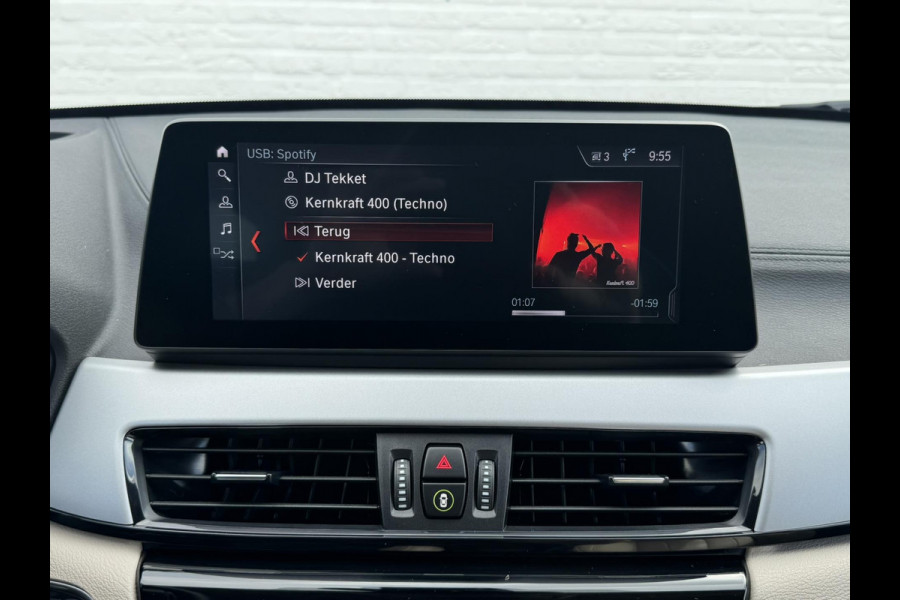 BMW X2 XDrive25e High Executive M-pakket Sfeer Harman/kardon Leder Carplay Head up Led