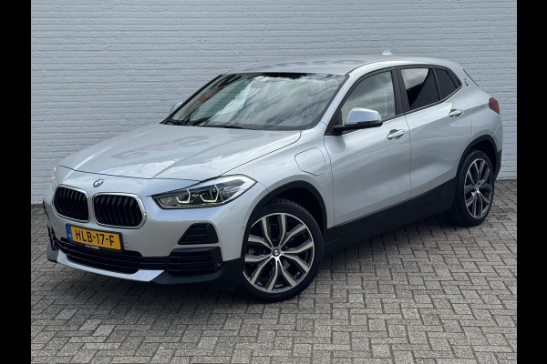 BMW X2 XDrive25e High Executive M-pakket Sfeer Harman/kardon Leder Carplay Head up Led