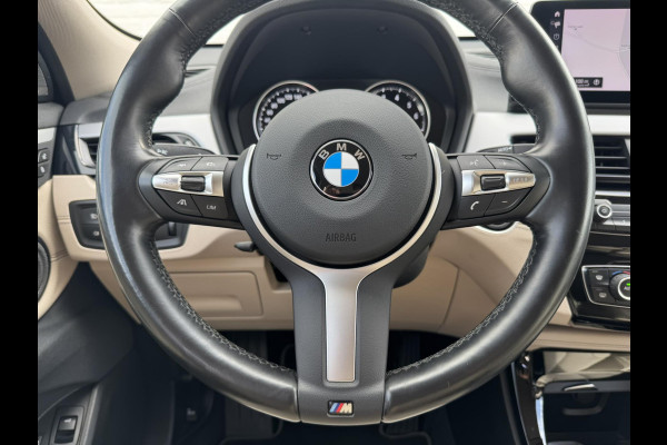 BMW X2 XDrive25e High Executive M-pakket Sfeer Harman/kardon Leder Carplay Head up Led