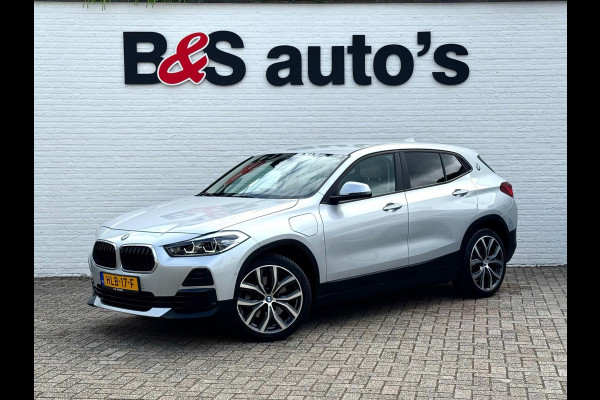 BMW X2 XDrive25e High Executive M-pakket Sfeer Harman/kardon Leder Carplay Head up Led