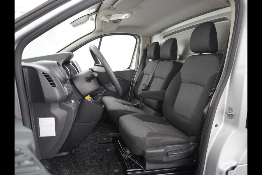 Renault Trafic 1.6dCi 96 T29 L1H1 3-Persoons Trekhaak Ecc Navi Camera Regen/Lichtsensor Cruise Control Pdc Bluetooth Led Schuifdeur Betonplex vloer Wandbekleding Comfort 1e Eigenaar Euro 6 Facelift model 2.000kg trekvermogen