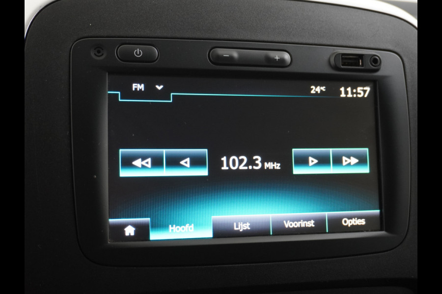 Renault Trafic 1.6dCi 96 T29 L1H1 3-Persoons Trekhaak Ecc Navi Camera Regen/Lichtsensor Cruise Control Pdc Bluetooth Led Schuifdeur Betonplex vloer Wandbekleding Comfort 1e Eigenaar Euro 6 Facelift model 2.000kg trekvermogen