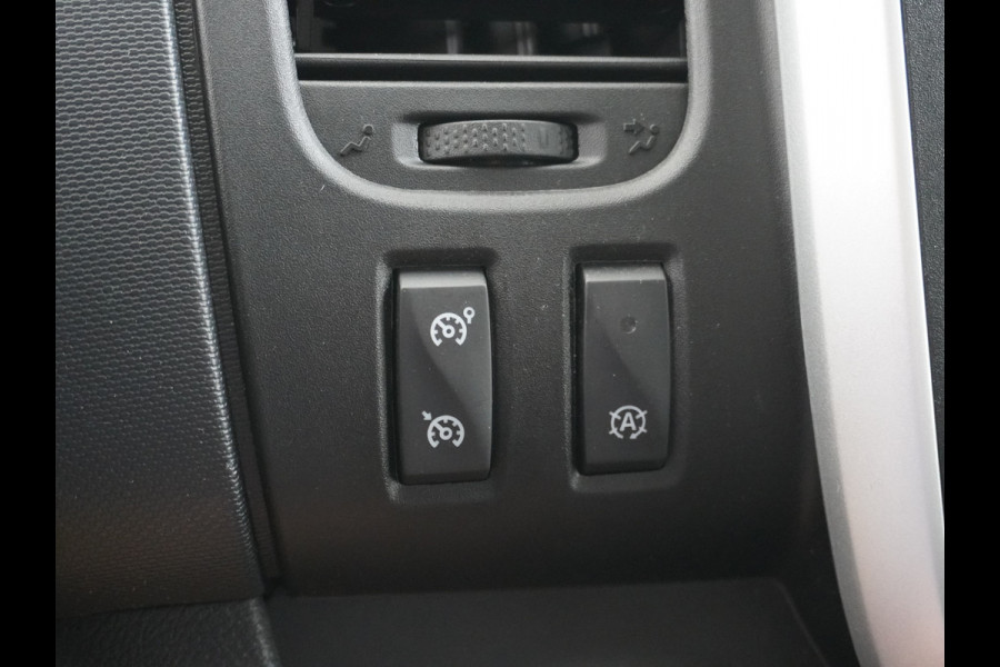 Renault Trafic 1.6dCi 96 T29 L1H1 3-Persoons Trekhaak Ecc Navi Camera Regen/Lichtsensor Cruise Control Pdc Bluetooth Led Schuifdeur Betonplex vloer Wandbekleding Comfort 1e Eigenaar Euro 6 Facelift model 2.000kg trekvermogen