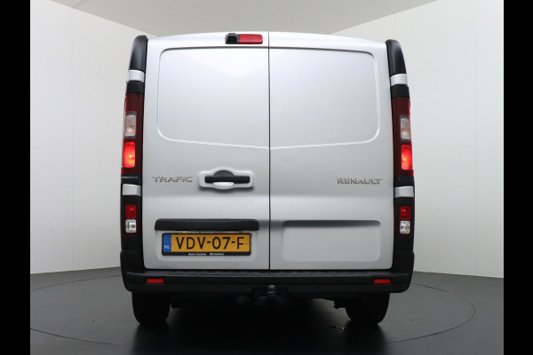 Renault Trafic 1.6dCi 96 T29 L1H1 3-Persoons Trekhaak Ecc Navi Camera Regen/Lichtsensor Cruise Control Pdc Bluetooth Led Schuifdeur Betonplex vloer Wandbekleding Comfort 1e Eigenaar Euro 6 Facelift model 2.000kg trekvermogen