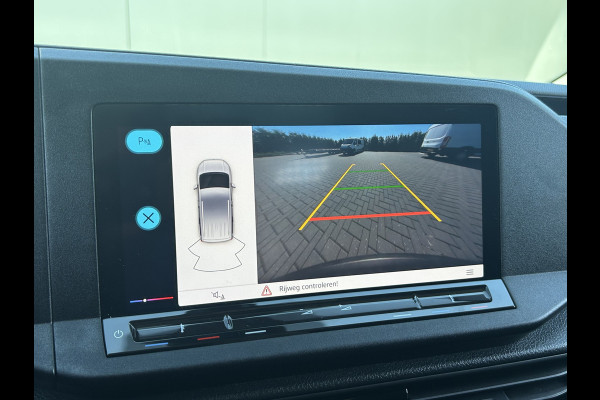 Volkswagen Caddy Cargo 2.0 TDI Comfort / L1H1 / 1e EIG. / ZEER COMPLEET / AIRCO / CRUISE / NAVI / CAMERA / APPLE CARPLAY