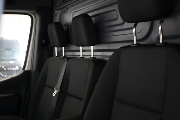 Mercedes-Benz Sprinter 314 CDI AUTOMAAT L2/H2 NAVI CAMERA MBUX CLIMA CRUISE CONTROL CAMERA LEASE V/A 127,- P.M.