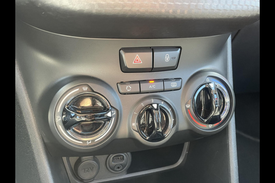 Peugeot 2008 1.2 PureTech Blue Lion 1e Eigenaar,Pano,Navi,Trekhaak,Pdc,110pk,Lmv,Apk tot 04-2026