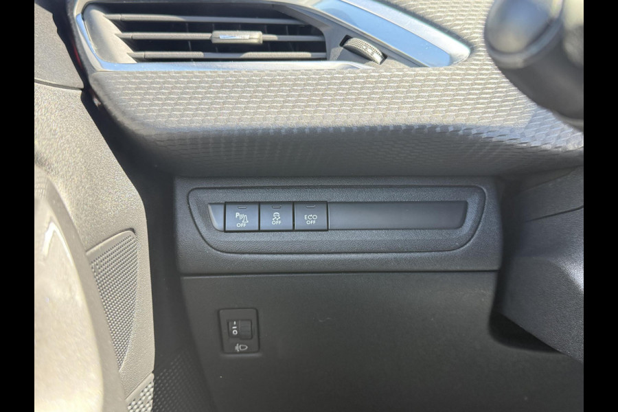 Peugeot 2008 1.2 PureTech Blue Lion 1e Eigenaar,Pano,Navi,Trekhaak,Pdc,110pk,Lmv,Apk tot 04-2026