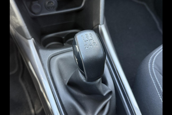 Peugeot 2008 1.2 PureTech Blue Lion 1e Eigenaar,Pano,Navi,Trekhaak,Pdc,110pk,Lmv,Apk tot 04-2026