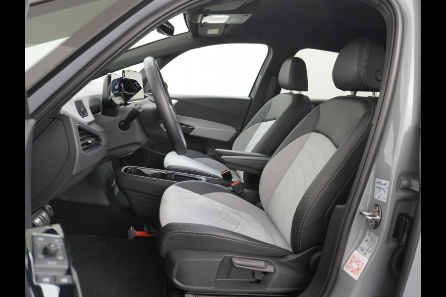 Volkswagen ID.3 58kWh 204PK Navi-Pro Adap.Cruise Lmv 18" Camera Apple Carplay Android Auto Stoel-Stuurverwarming Cruise Control Pdc Dab Keyless  DAB+ Bluetooth Regensensor Rijstrooksensor Verkeersbord detectie €41.600,- Nieuw! Grootste accu