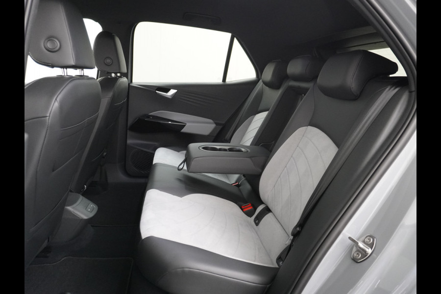 Volkswagen ID.3 58kWh 204PK Navi-Pro Adap.Cruise Lmv 18" Camera Apple Carplay Android Auto Stoel-Stuurverwarming Cruise Control Pdc Dab Keyless  DAB+ Bluetooth Regensensor Rijstrooksensor Verkeersbord detectie €41.600,- Nieuw! Grootste accu