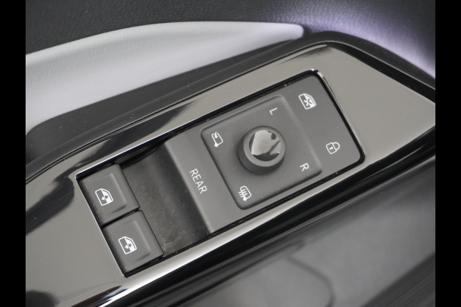 Volkswagen ID.3 58kWh 204PK Navi-Pro Adap.Cruise Lmv 18" Camera Apple Carplay Android Auto Stoel-Stuurverwarming Cruise Control Pdc Dab Keyless  DAB+ Bluetooth Regensensor Rijstrooksensor Verkeersbord detectie €41.600,- Nieuw! Grootste accu