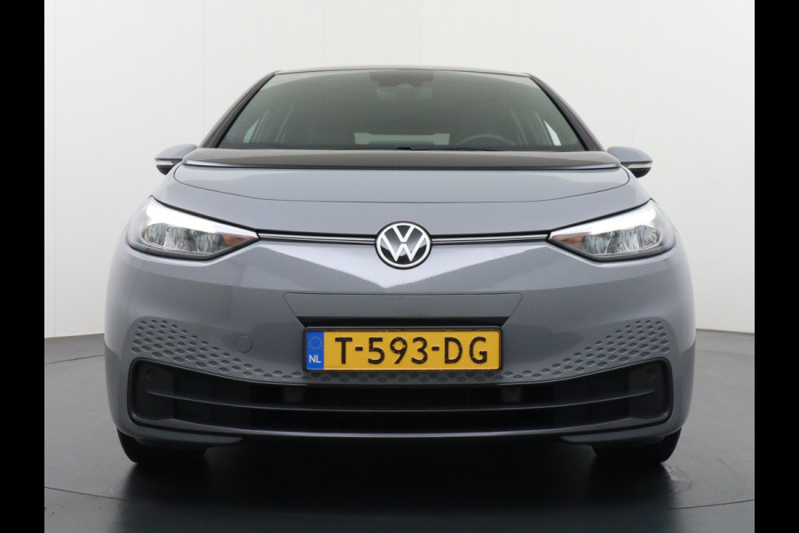 Volkswagen ID.3 58kWh 204PK Navi-Pro Adap.Cruise Lmv 18" Camera Apple Carplay Android Auto Stoel-Stuurverwarming Cruise Control Pdc Dab Keyless  DAB+ Bluetooth Regensensor Rijstrooksensor Verkeersbord detectie €41.600,- Nieuw! Grootste accu