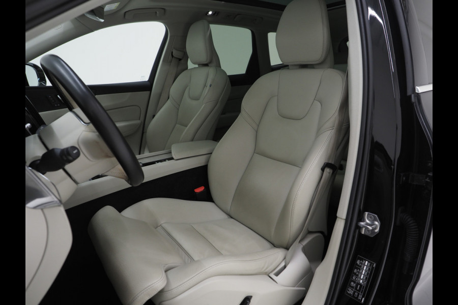 Volvo XC60 2.0 Recharge T8 AWD Inscription | Panoramadak | Pilot Assist | Keyless | Adaptive Cruise | Camera