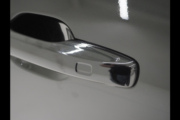 Volvo XC60 2.0 Recharge T8 AWD Inscription | Panoramadak | Pilot Assist | Keyless | Adaptive Cruise | Camera