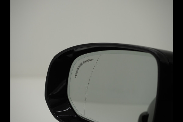 Volvo XC60 2.0 Recharge T8 AWD Inscription | Panoramadak | Pilot Assist | Keyless | Adaptive Cruise | Camera