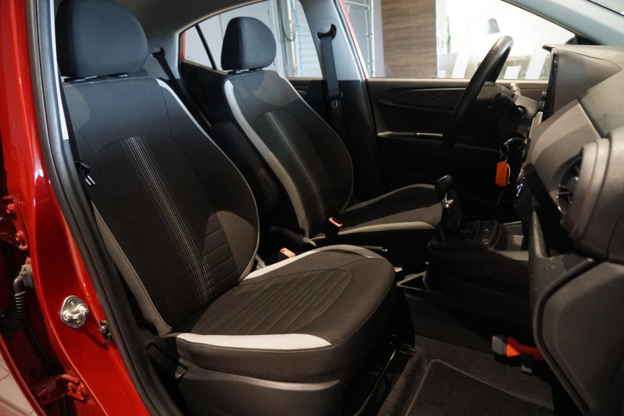 Hyundai i10 1.0 Comfort Smart + CAMERA / CARPLAY / NAVIGATIE