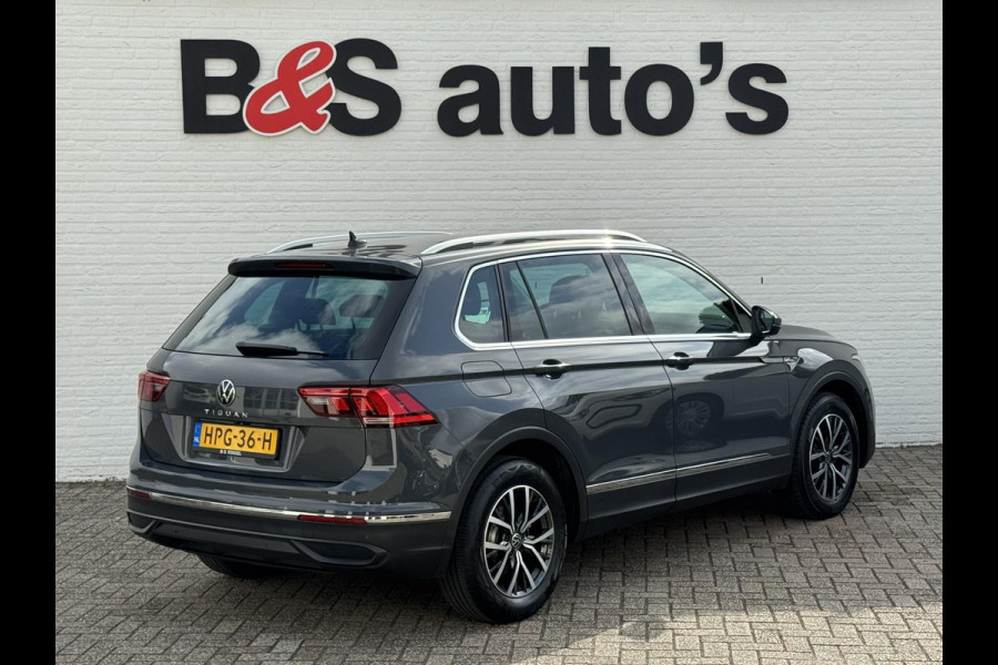 Volkswagen Tiguan 1.5 TSI Led verlichting Camera Clima Adaptieve cruise Stoelverwarming Navigatie