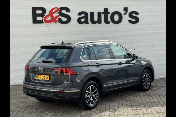 Volkswagen Tiguan 1.5 TSI Led verlichting Camera Clima Adaptieve cruise Stoelverwarming Navigatie