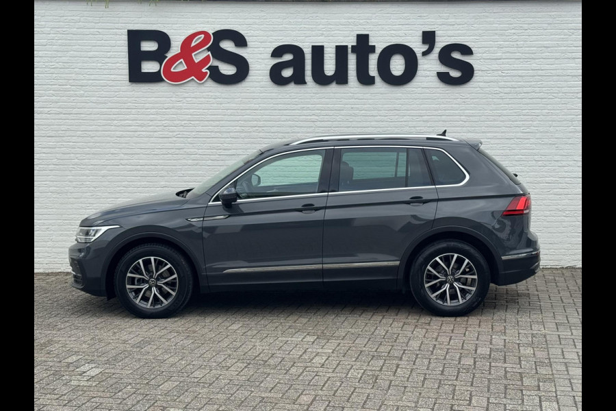 Volkswagen Tiguan 1.5 TSI Led verlichting Camera Clima Adaptieve cruise Stoelverwarming Navigatie