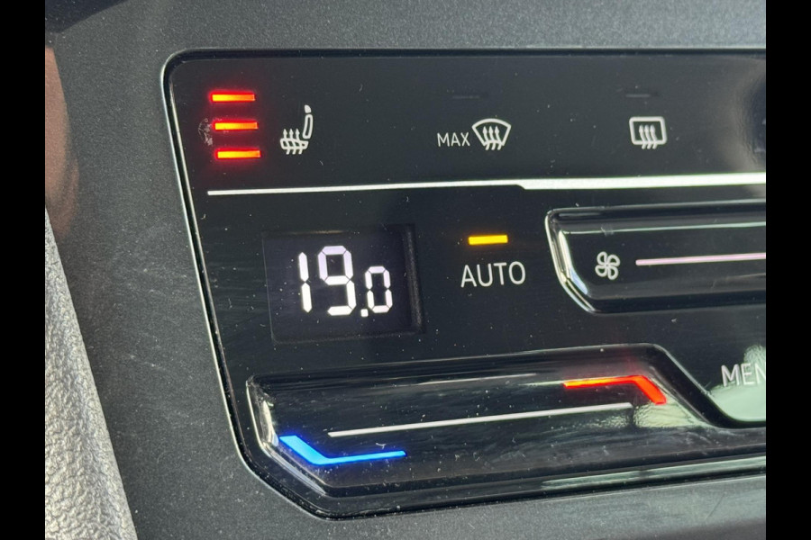 Volkswagen Tiguan 1.5 TSI Led verlichting Camera Clima Adaptieve cruise Stoelverwarming Navigatie