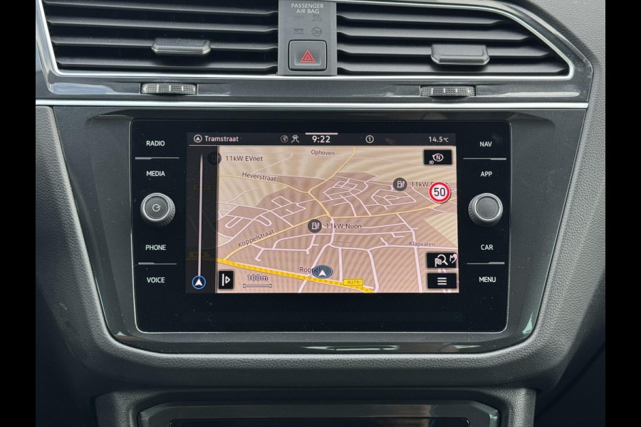 Volkswagen Tiguan 1.5 TSI Led verlichting Camera Clima Adaptieve cruise Stoelverwarming Navigatie