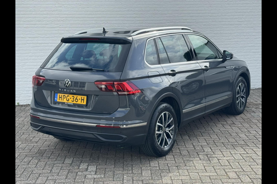 Volkswagen Tiguan 1.5 TSI Led verlichting Camera Clima Adaptieve cruise Stoelverwarming Navigatie