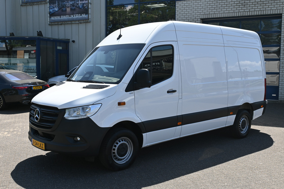 Mercedes-Benz Sprinter 317 CDI L2H2 Pro Navigatie met camera, Geveerde verwarmde stoel Mercedes-Benz Sprinter 317 CDI L2H2 Pro Navigatie met camera, Geveerde verwarmde stoel