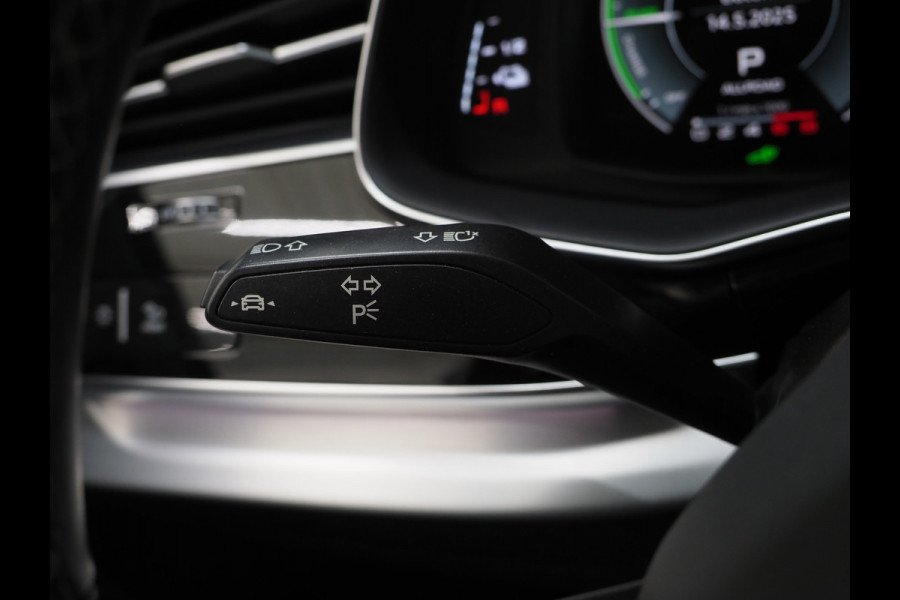 Audi Q7 60 TFSI e quattro Competition | RS Stoelen | Panoramadak | Luchtvering | Massage | 360 | Adaptive Cruise