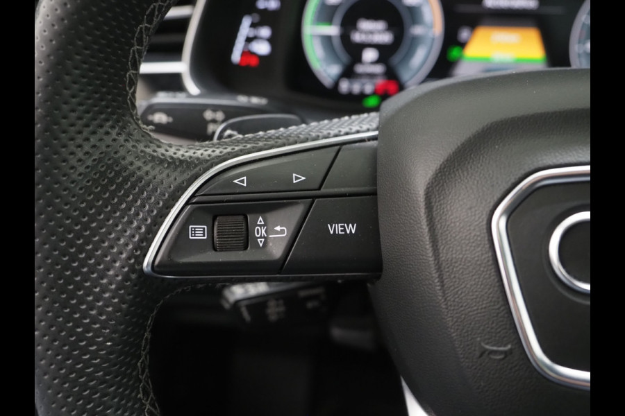 Audi Q7 60 TFSI e quattro Competition | RS Stoelen | Panoramadak | Luchtvering | Massage | 360 | Adaptive Cruise