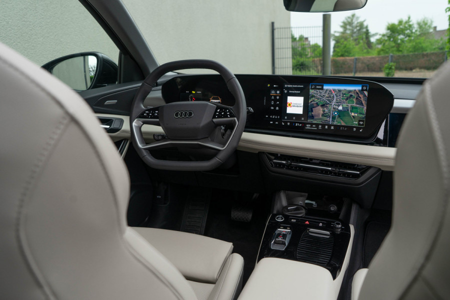 Audi Q6 e-tron Quattro 285kW /  S-line/ Luchtvering/ Bang & Olufsen Sound System / Trekhaak/ Panoramadak/ 285kW (388PK)