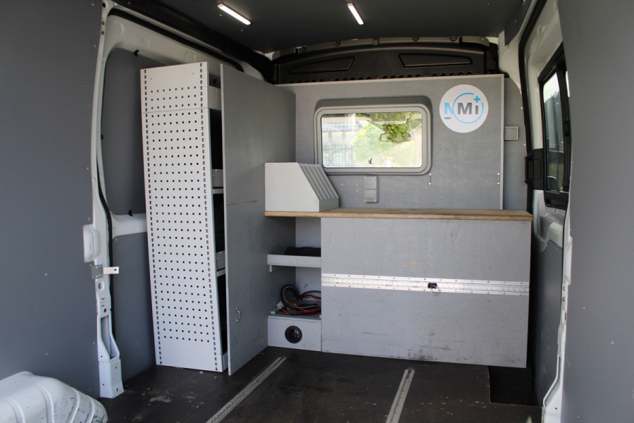 Ford Transit 350 2.0 TDCI 170PK Euro6 4x4 L2H2 Trend Plus AWD ✓ 4WD ✓ Dealer onderhouden ✓ 2x schuifdeur