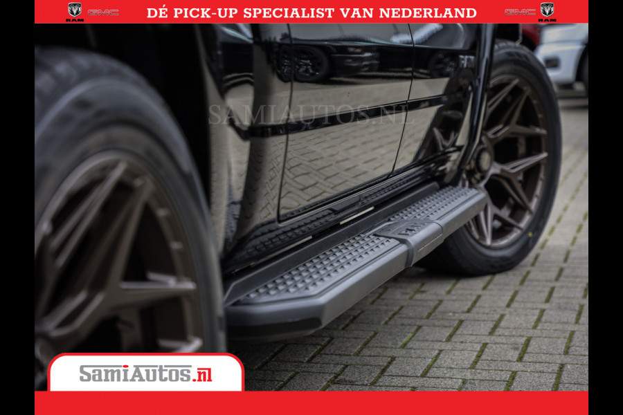 Dodge Ram Laramie Night | Face Lift | 420Pk 636 Nn | Extra Groot Scherm + Passagiers Scherm | Comfortabele Dubbele Cabine met Royale 5 Zitplaatsen | BPM vrij | Nu Leverbaar uit Voorraad | Voorraad Nr  2220 - 5039