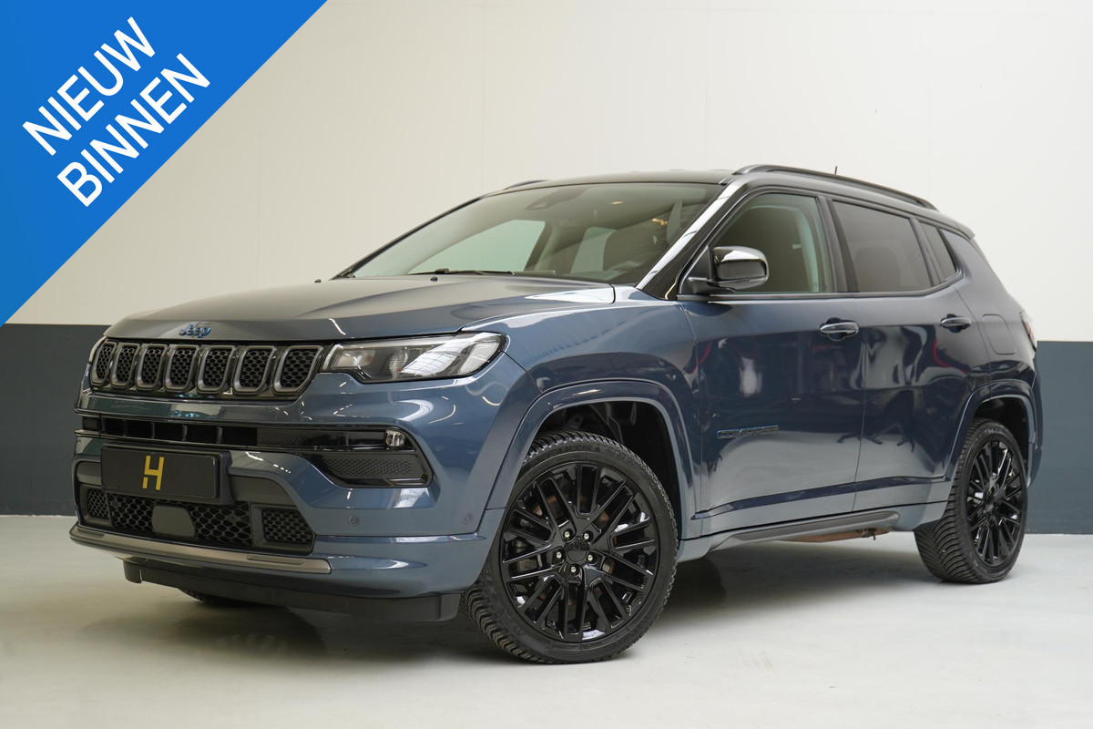 Jeep Compass 4xe 240 Plug-in Hybrid Electric S | Leder | Navigatie | Achteruitrijcamera | Stuurverwarming Jeep Compass 4xe 240 Plug-in Hybrid Electric S | Leder | Navigatie | Achteruitrijcamera | Stuurverwarming