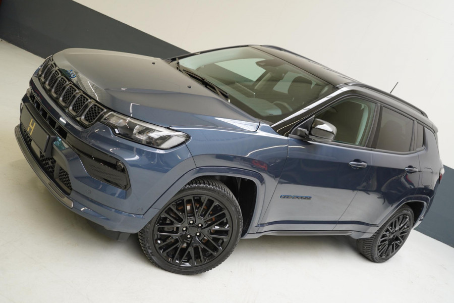 Jeep Compass 4xe 240 Plug-in Hybrid Electric S | Leder | Navigatie | Achteruitrijcamera | Stuurverwarming