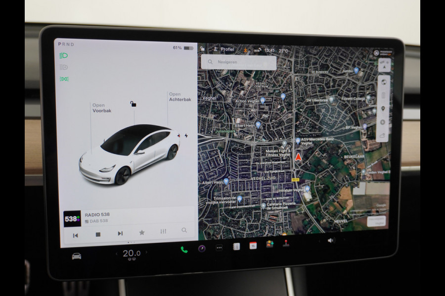 Tesla Model 3 RWD SR+ 60kWh 325PK Lmv 18" AutoPilot Leder PanoDak Adaptive-Cruise Lmv Camera's Elektr.-Stuur+Stoelen+Spiegels+Geheugen+Easy-En Navi LED Comfortstoelen ACC DAB Keyless en Voorverwarmen interieur via App One-Pedal-Drive Origineel Nederlandse auto tot 11kw laden thuis! Garantie Accu tot 10-12-2027 max 160.000km 1.584kg licht!