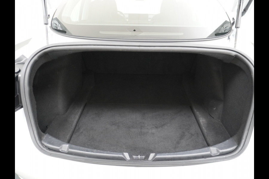 Tesla Model 3 RWD SR+ 60kWh 325PK Lmv 18" AutoPilot Leder PanoDak Adaptive-Cruise Lmv Camera's Elektr.-Stuur+Stoelen+Spiegels+Geheugen+Easy-En Navi LED Comfortstoelen ACC DAB Keyless en Voorverwarmen interieur via App One-Pedal-Drive Origineel Nederlandse auto tot 11kw laden thuis! Garantie Accu tot 10-12-2027 max 160.000km 1.584kg licht!