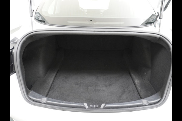 Tesla Model 3 RWD SR+ 60kWh 325PK Lmv 18" AutoPilot Leder PanoDak Adaptive-Cruise Lmv Camera's Elektr.-Stuur+Stoelen+Spiegels+Geheugen+Easy-En Navi LED Comfortstoelen ACC DAB Keyless en Voorverwarmen interieur via App One-Pedal-Drive Origineel Nederlandse auto tot 11kw laden thuis! Garantie Accu tot 10-12-2027 max 160.000km 1.584kg licht!