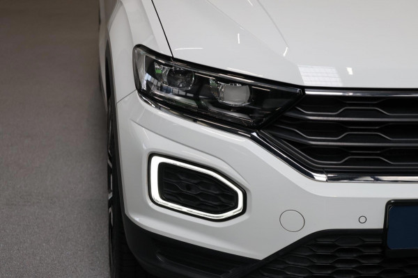Volkswagen T-Roc 2.0 TSI 4Motion R-LINE LED/VIRTUAL/SFEER/PANO/HALF LEDER+S.VERWARMING/19"LMV/PDC/LINE/ACC/ECC/12 MND GARANTIE!