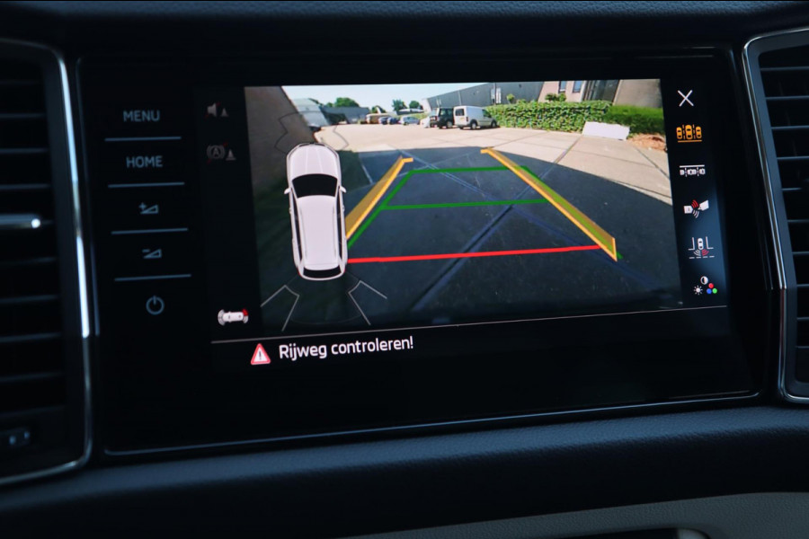 Škoda Kodiaq 2.0 TSI 4x4 / PANODAK / 2x MEMORY / ACC / KEYLESS / CAMERA / 19''