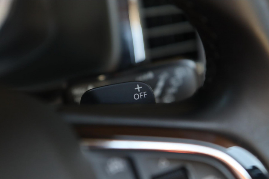 Škoda Kodiaq 2.0 TSI 4x4 / PANODAK / 2x MEMORY / ACC / KEYLESS / CAMERA / 19''
