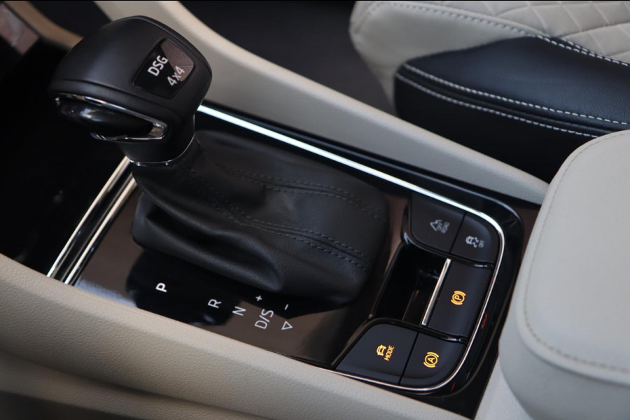 Škoda Kodiaq 2.0 TSI 4x4 / PANODAK / 2x MEMORY / ACC / KEYLESS / CAMERA / 19''