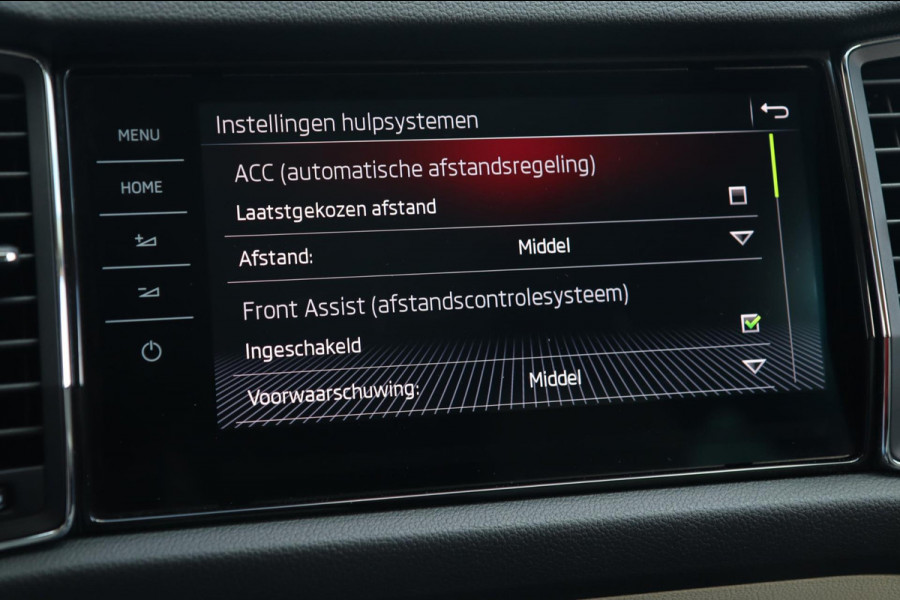 Škoda Kodiaq 2.0 TSI 4x4 / PANODAK / 2x MEMORY / ACC / KEYLESS / CAMERA / 19''