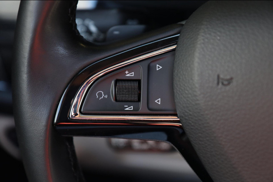 Škoda Kodiaq 2.0 TSI 4x4 / PANODAK / 2x MEMORY / ACC / KEYLESS / CAMERA / 19''